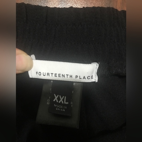 Fourteenth Place women’s extra large dress pants, tapered-leg, black - Picture 4 of 9